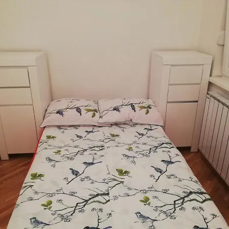 Artsy Haven شقة